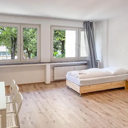 T&k Near Messe Fair Trade Duesseldorf Und Airport 1a دوسبرغ